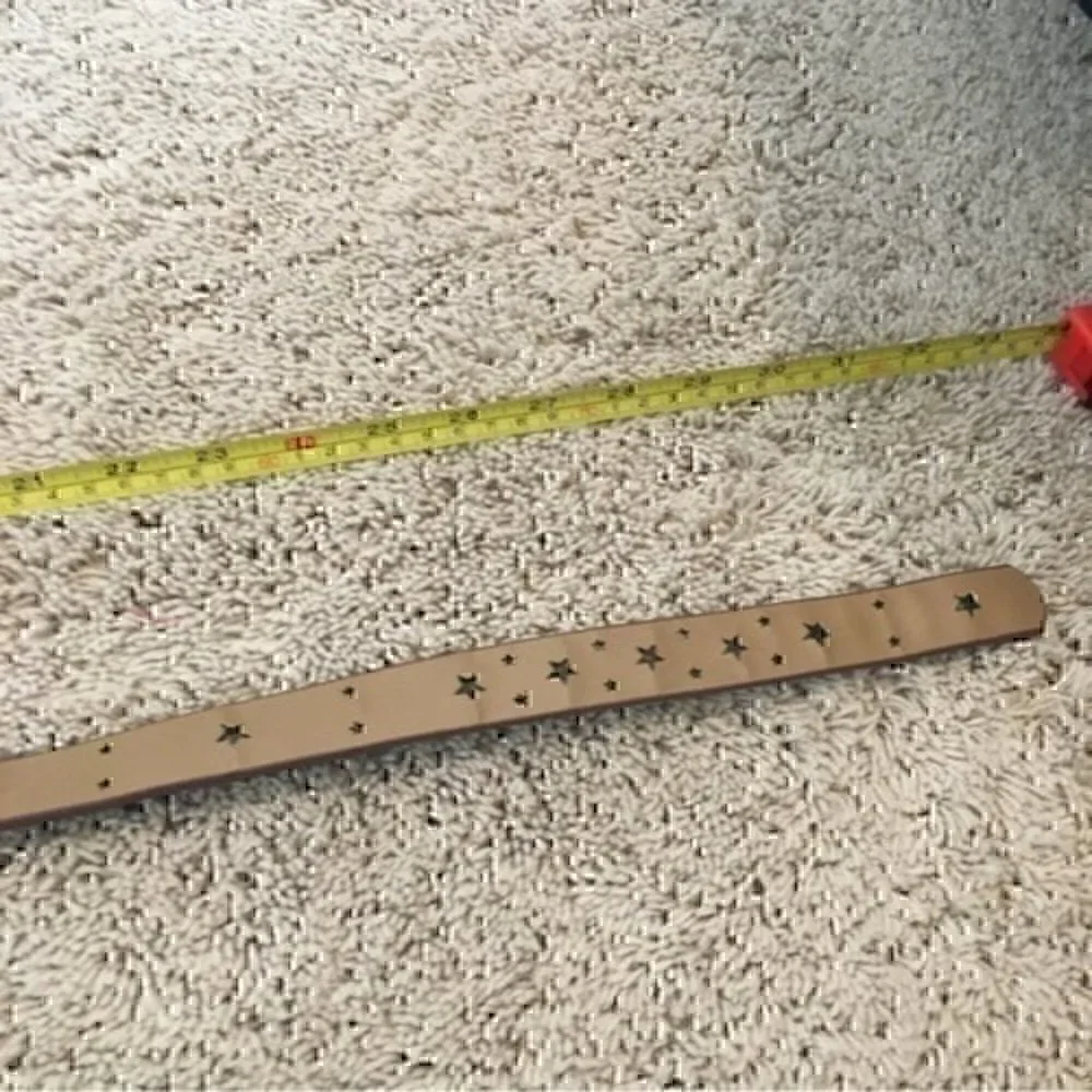 Girls size large brown cutout star belt